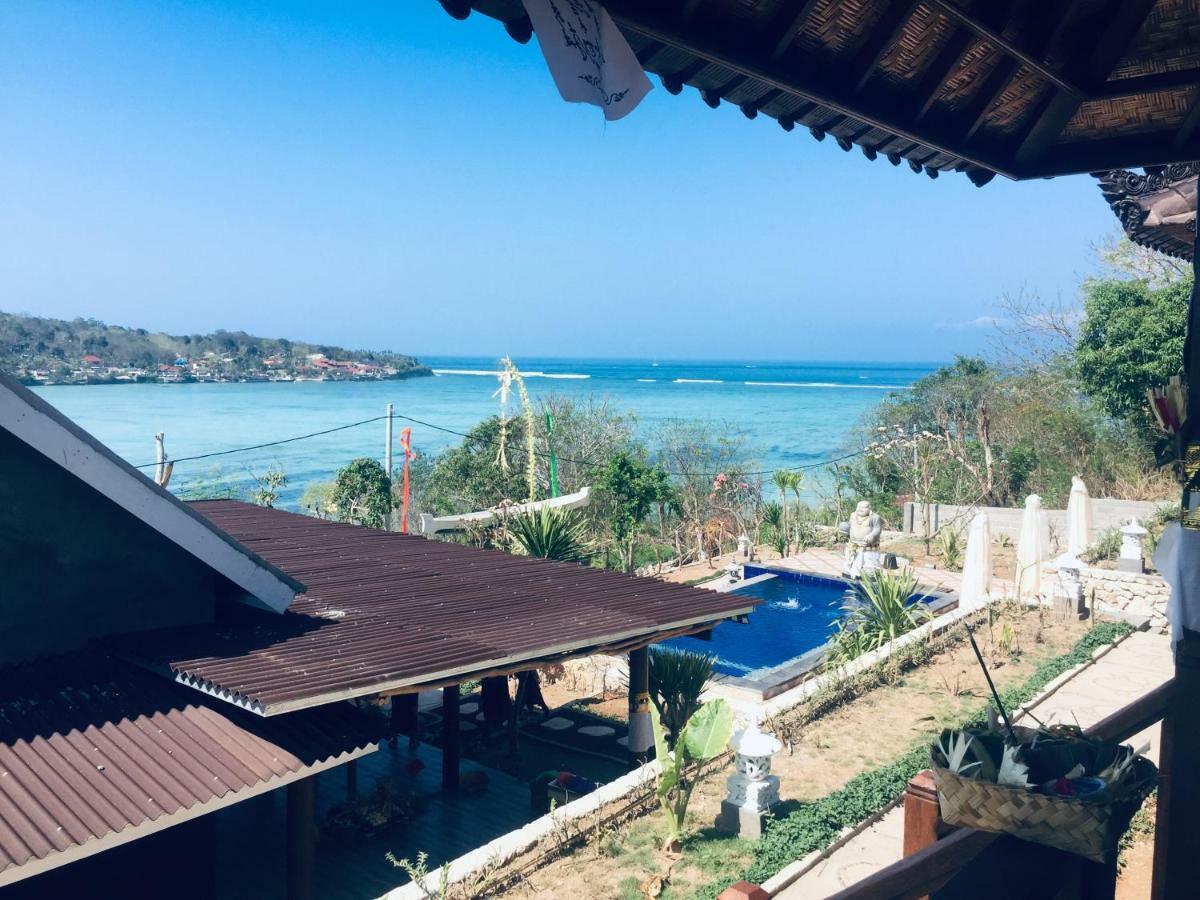 Sunday Huts Lembongan Hotel Exterior photo