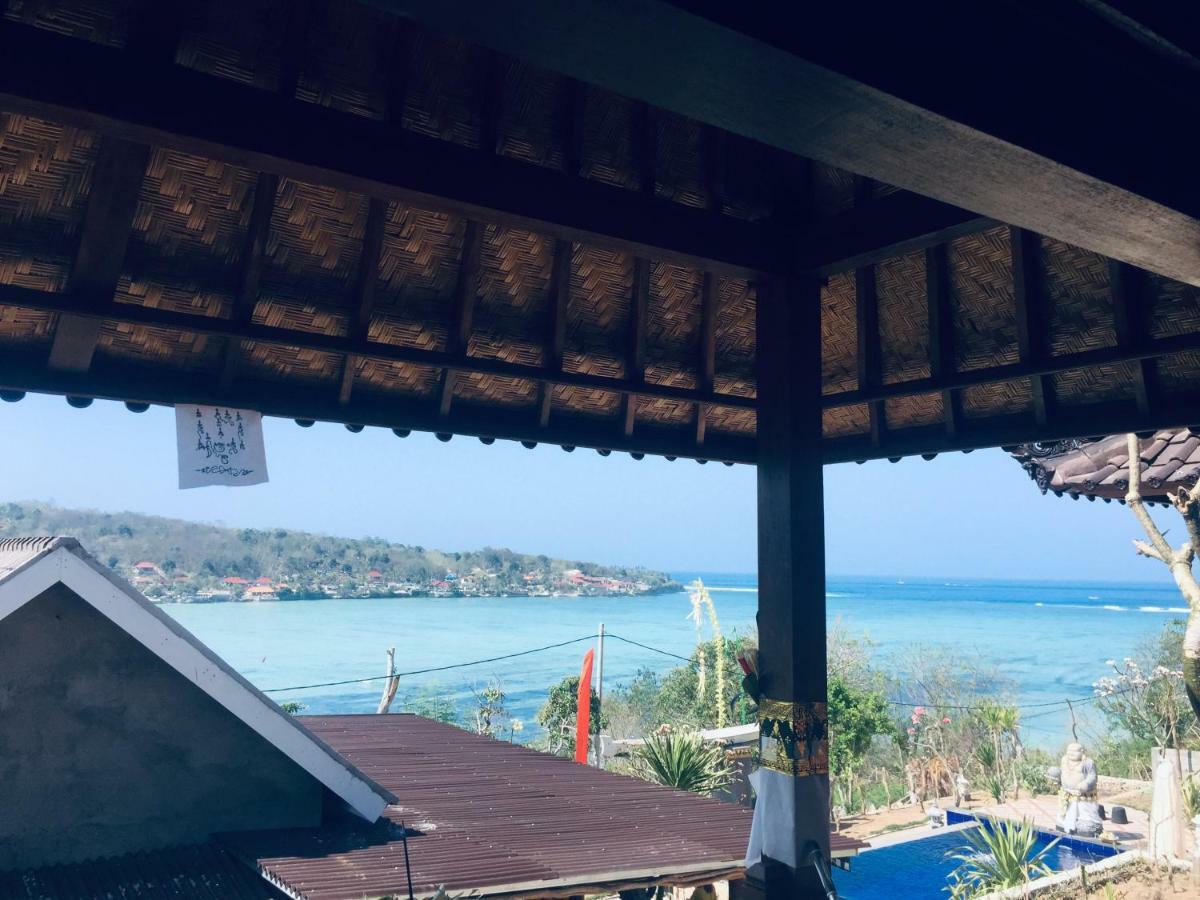 Sunday Huts Lembongan Hotel Exterior photo