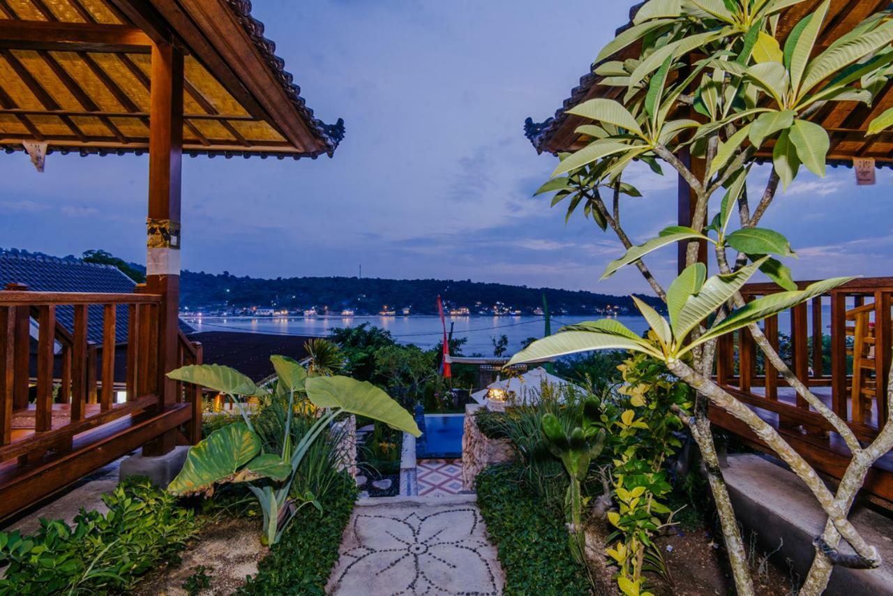 Sunday Huts Lembongan Hotel Exterior photo