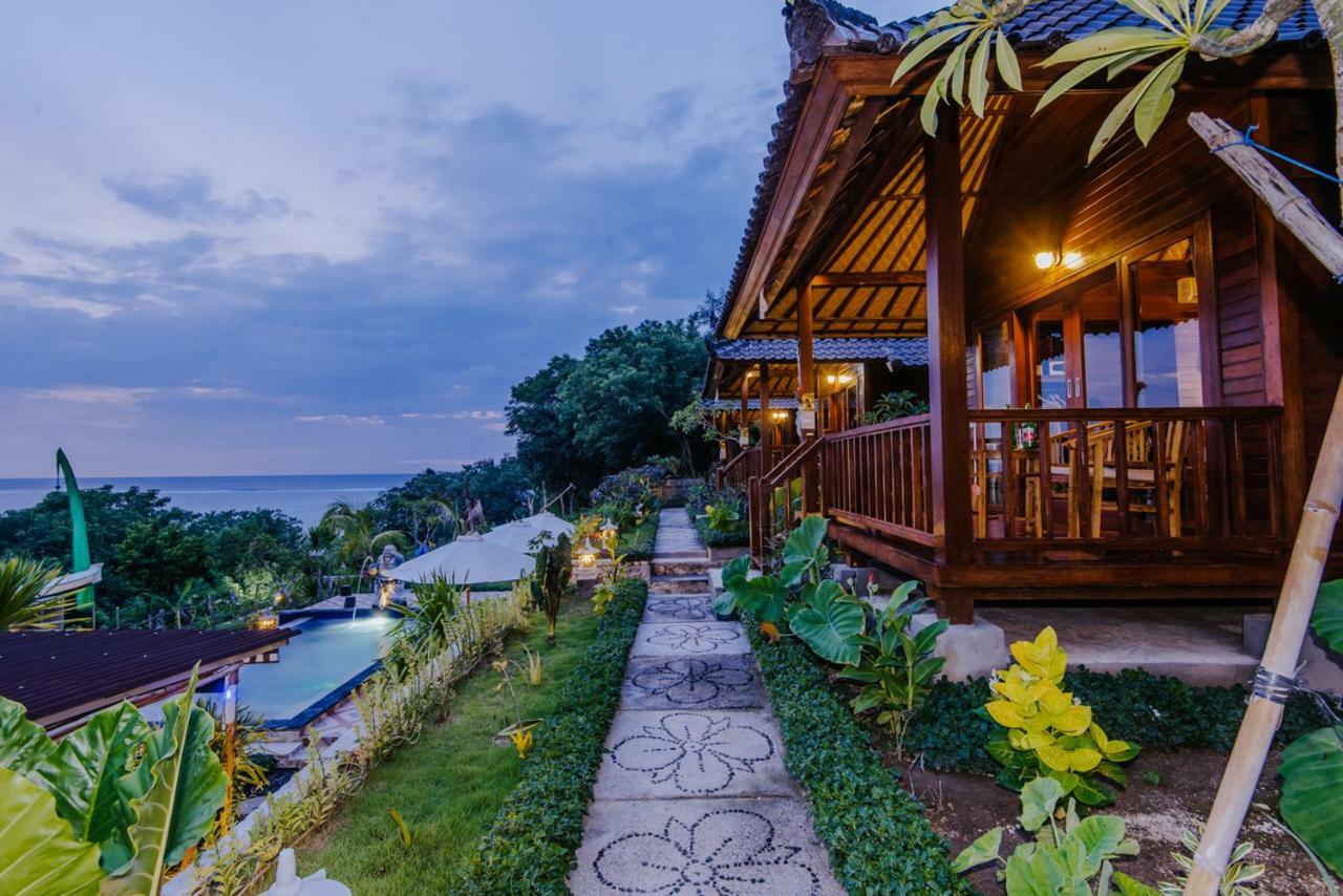 Sunday Huts Lembongan Hotel Exterior photo