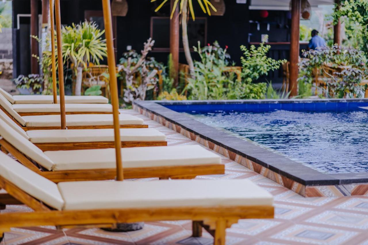 Sunday Huts Lembongan Hotel Exterior photo