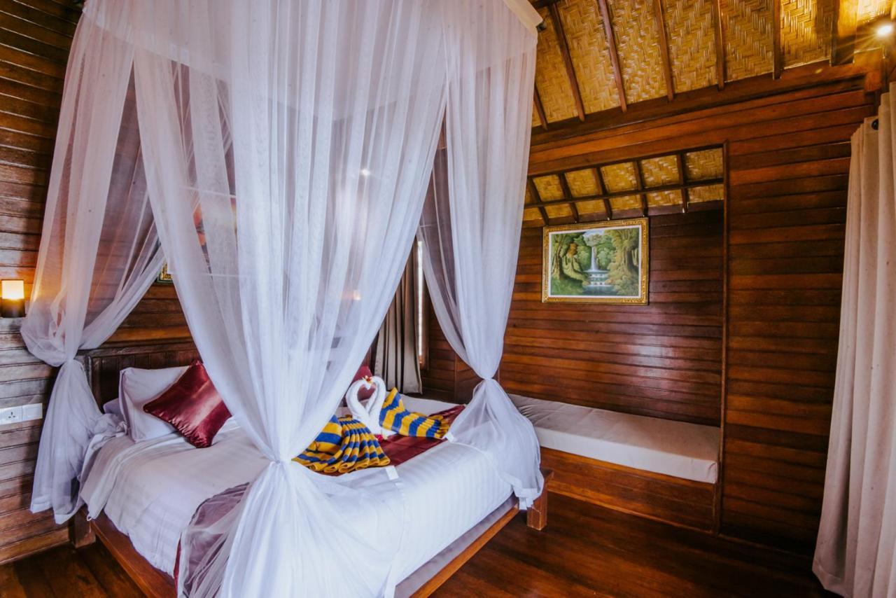 Sunday Huts Lembongan Hotel Exterior photo